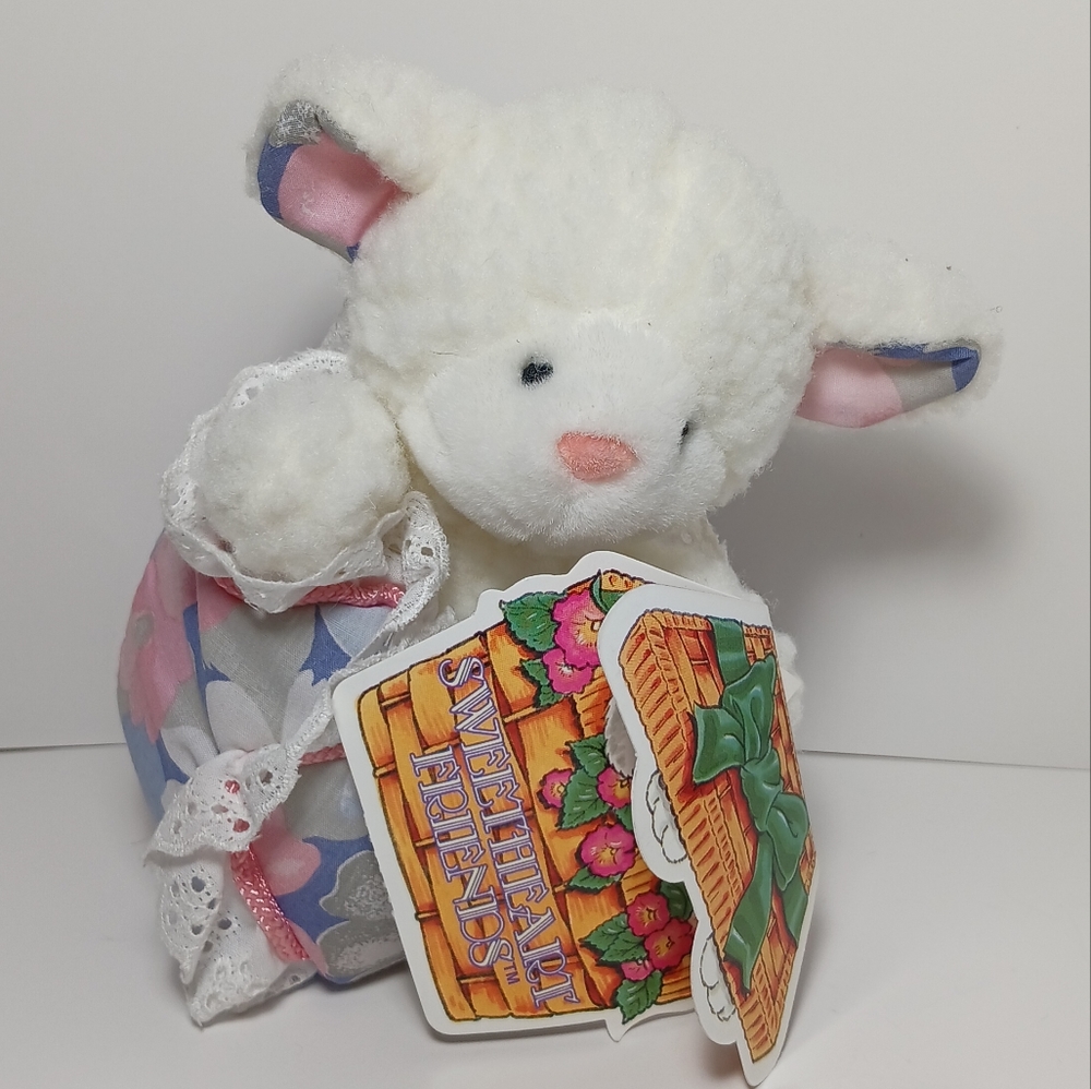Commonwealth 1992 Plush Sweetheart Friends White Sheep Lamb Stuffed Animal